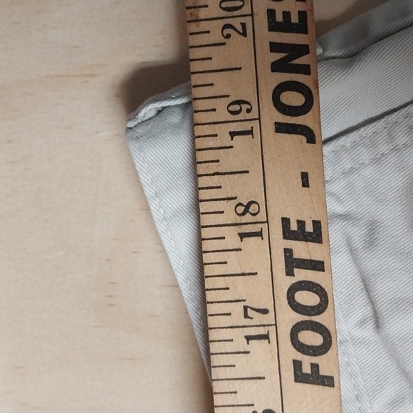 Men’s Dockers Shorts, Size 40, tan - Picture 12 of 15